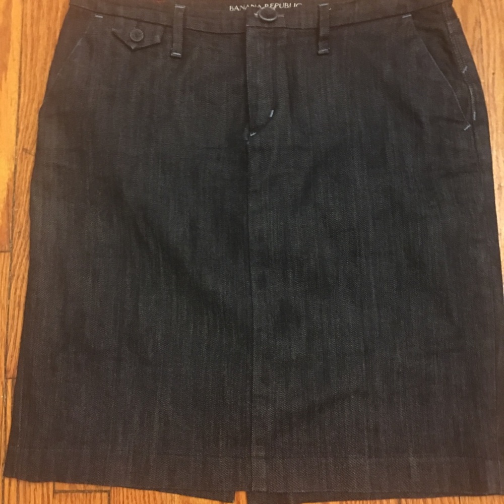 Banana Republic denim skirt